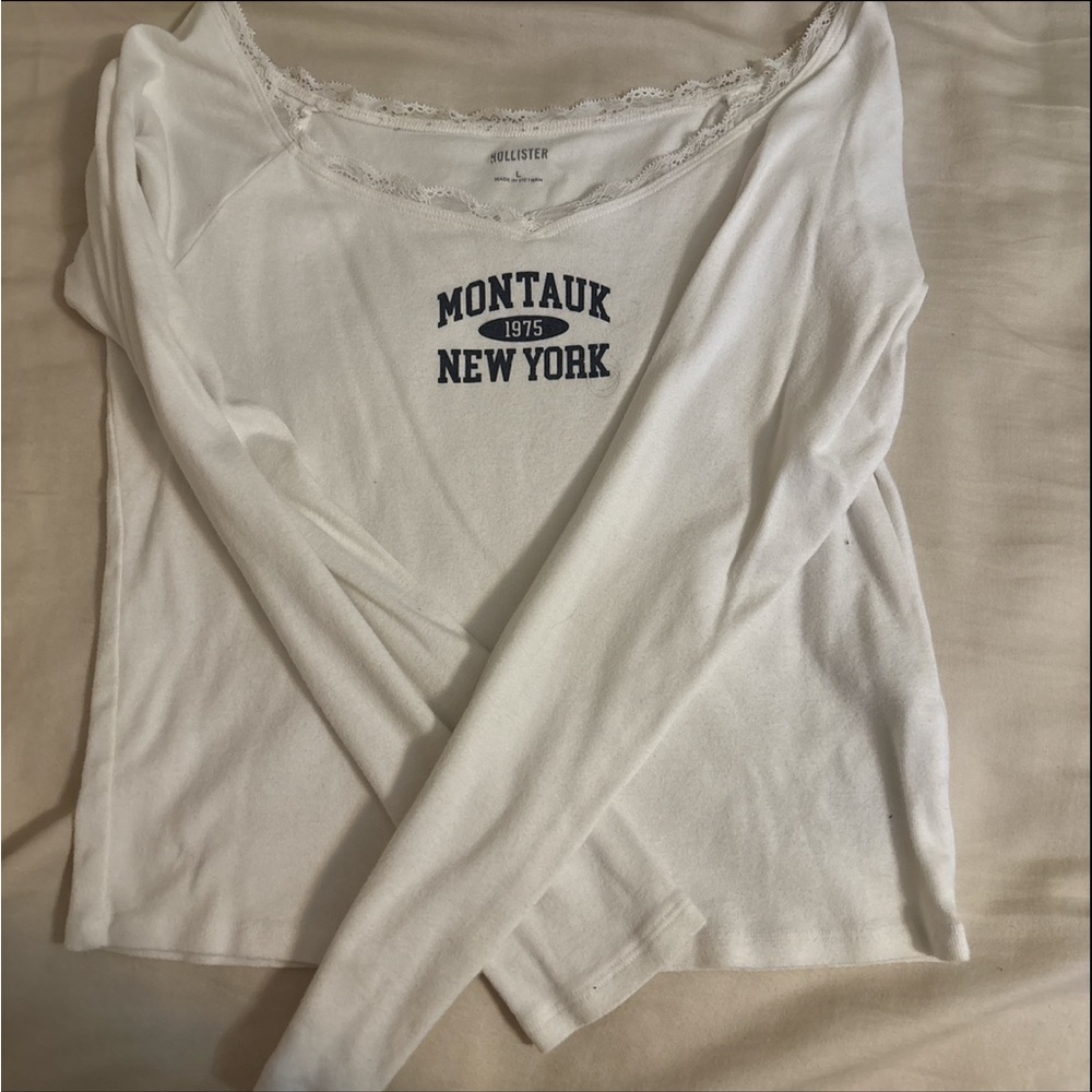 Hollister Cream Lace Trim Tee